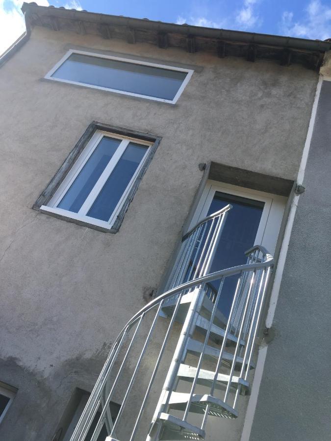 Sejour Chez L'Habitant Homestay Fougax-et-Barrineuf Bagian luar foto